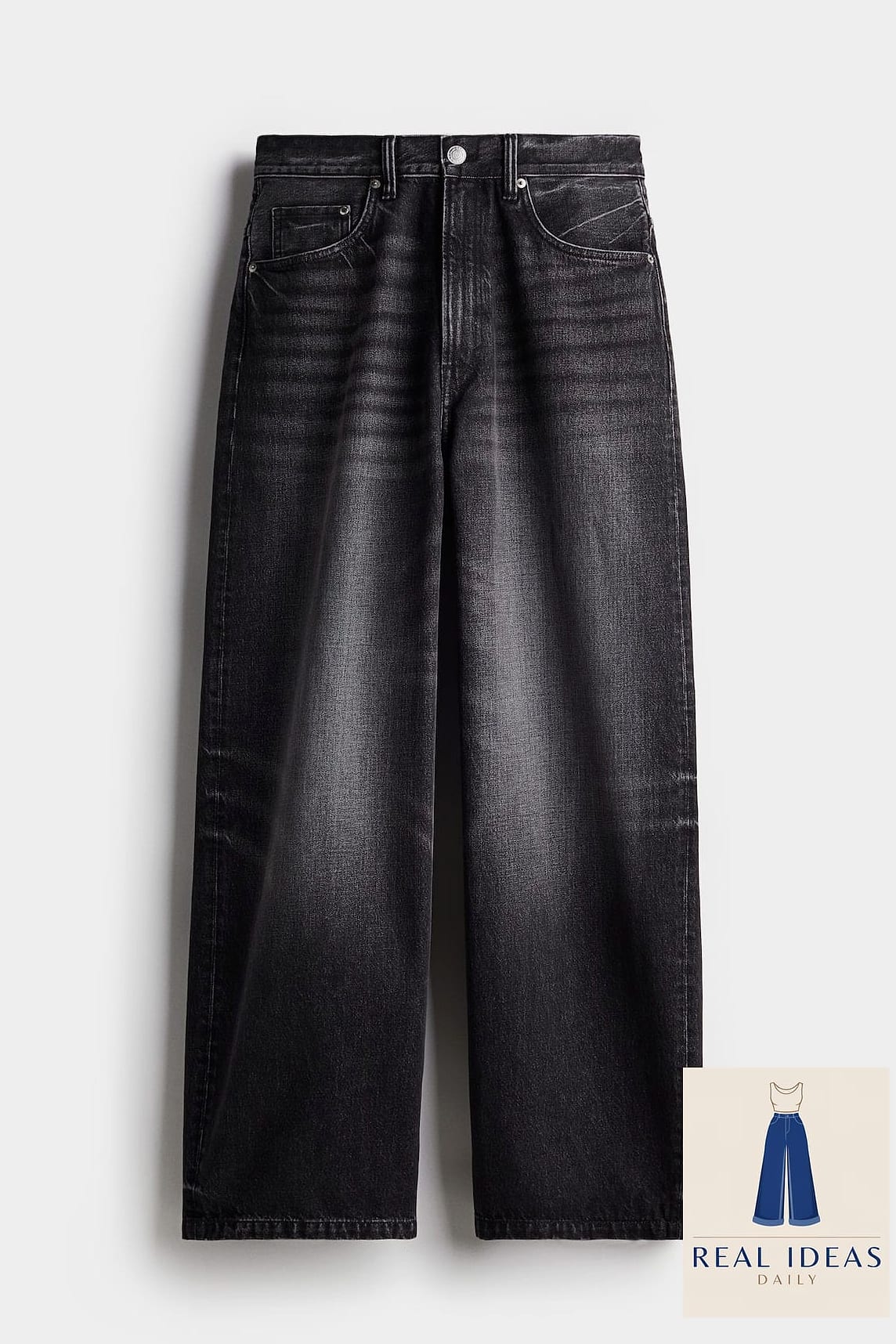 23 Black Baggy Jeans Outfit That Are Dreamy and So Inspiring 8 Athletic-Inspired Layering