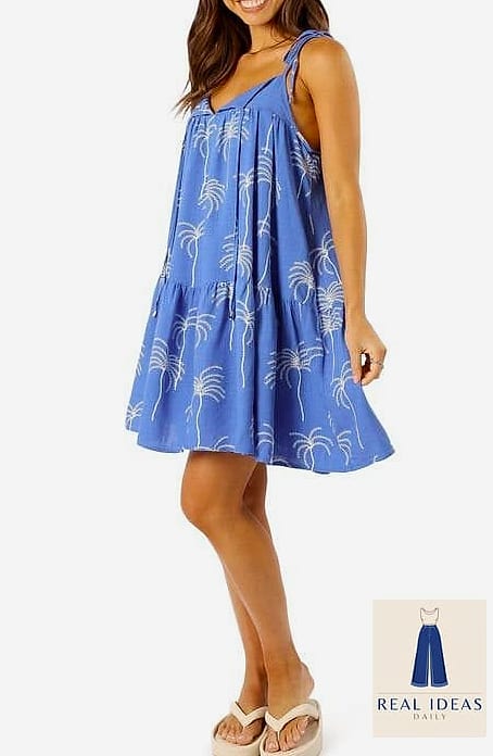 27 Blue Dress Outfit That Are Dreamy and So Inspiring 7 Baby Blue Sundress With a Straw Bucket Hat