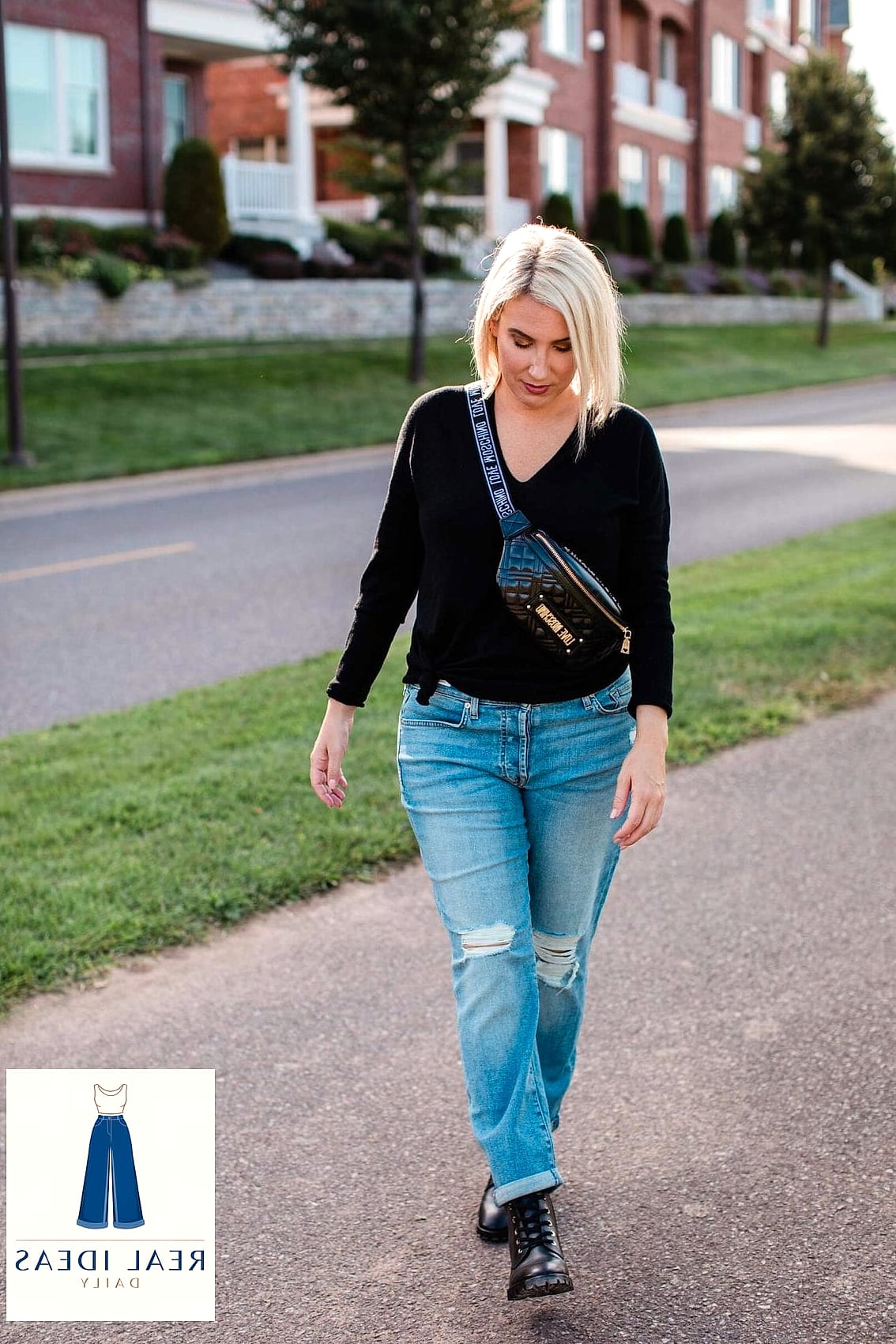 Baggy Boyfriend Jeans With Hiking Boots