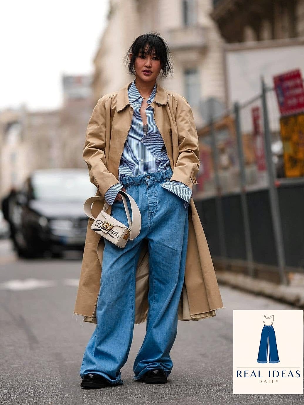 25 Outfits Con Baggy Jeans That Are Absolutely Stunning 19 Baggy-Jeans Outfit: With a Trench Coat