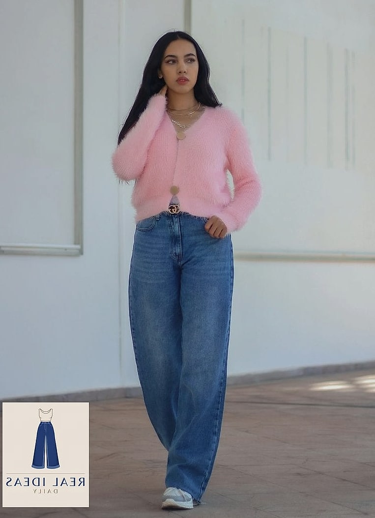 Baggy Jeans and Cardigan Combo