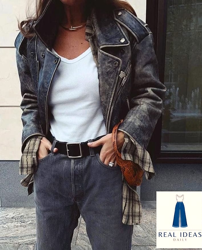27 Outfit Inspo Baggy Jeans You Need to Try Next 23 Baggy Jeans and a Leather Jacket