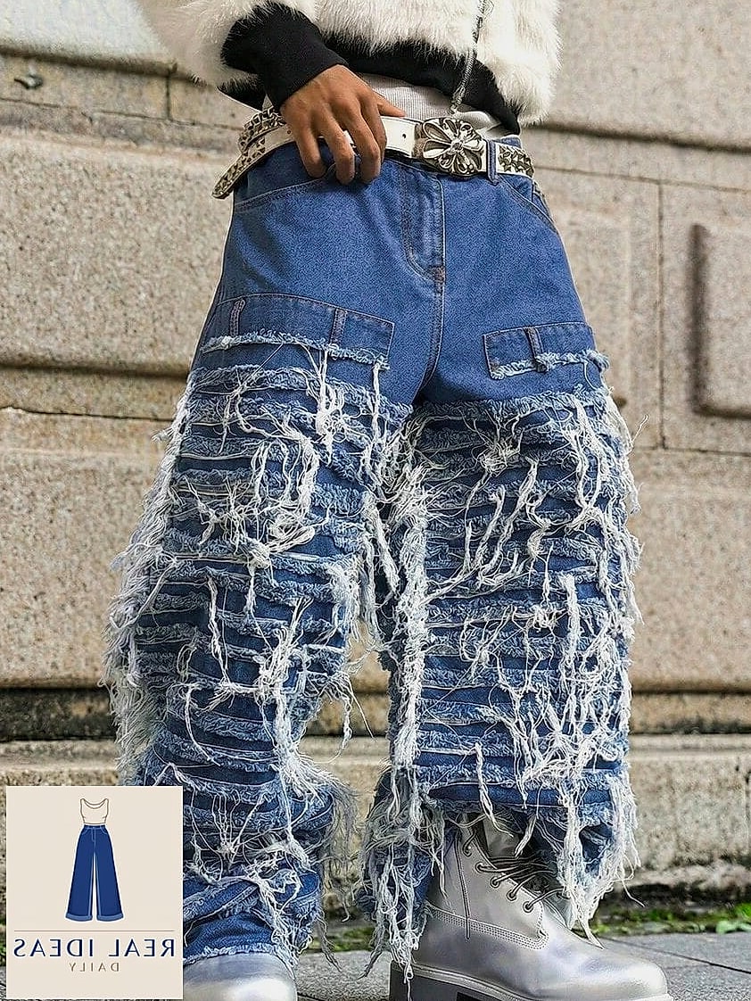 Baggy Jeans with Frayed Hems