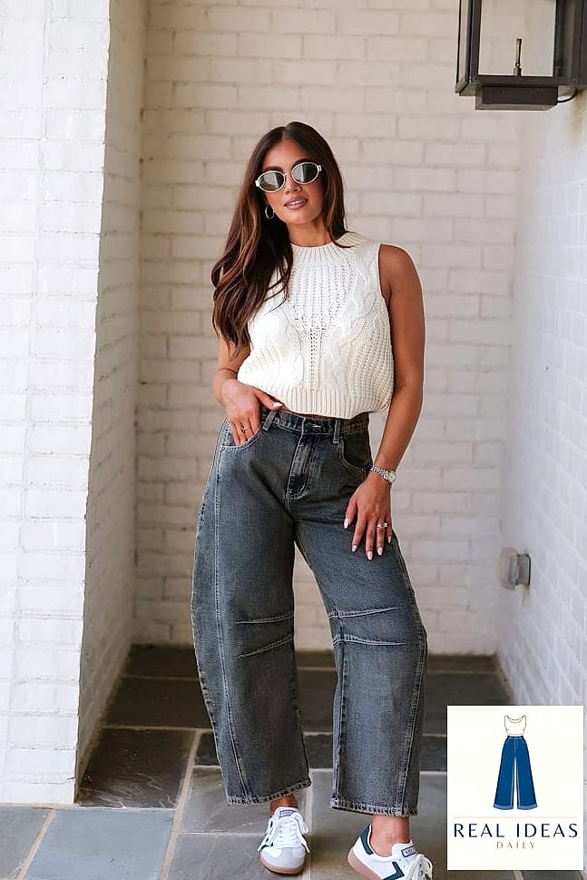 Baggy-Jeans Outfit: With Lug-Sole Platforms