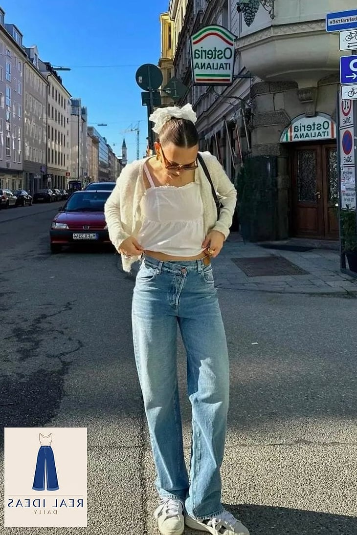 Baggy-Jeans Outfit: With a Cropped Cardigan