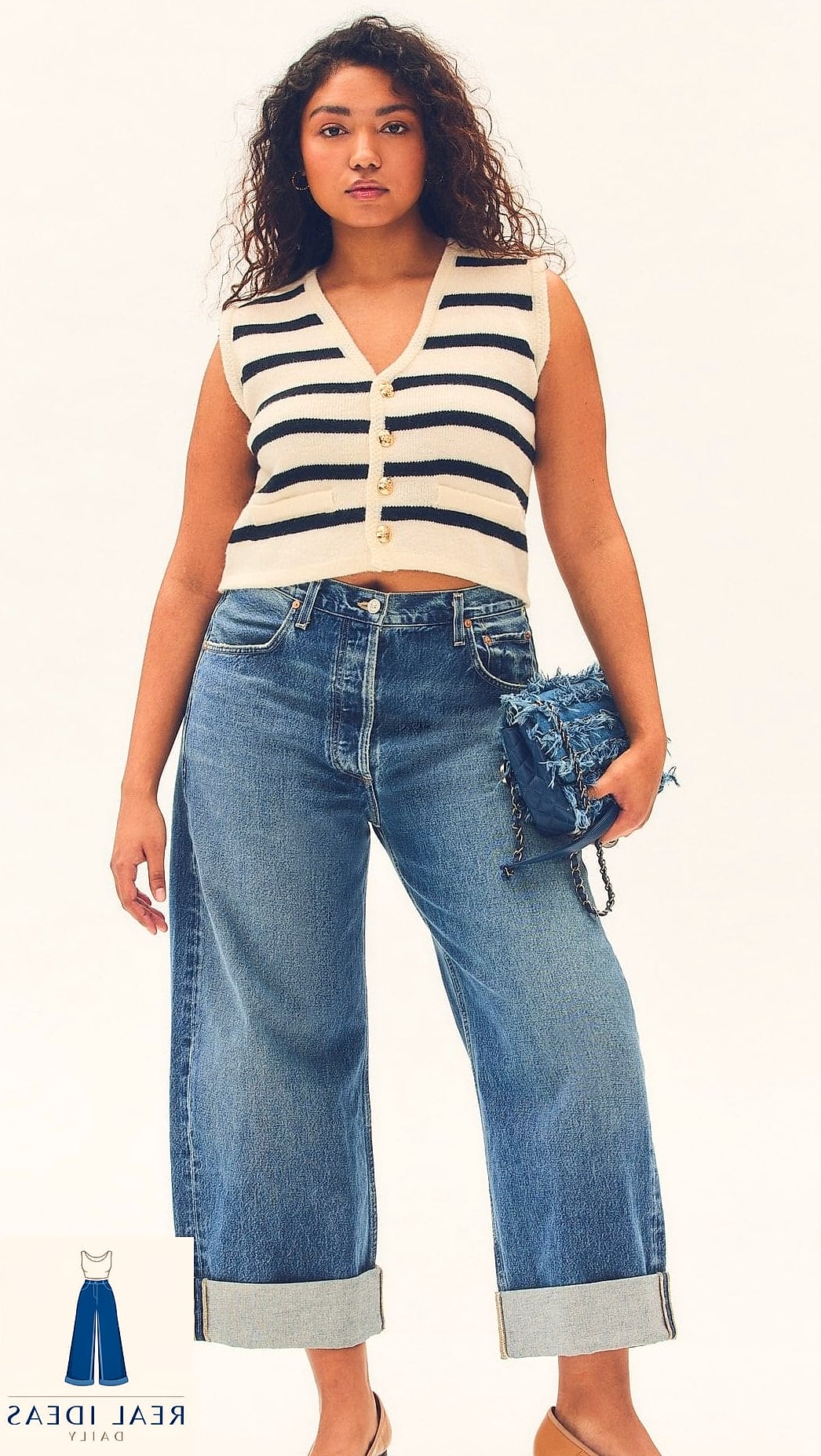 BAGGY JEANS FOR A FIRST DATE