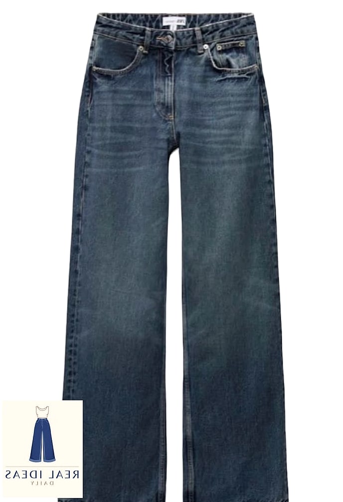 25 Baggy Jeans Png Every Woman Needs to See 22 Baggy Jeans and a Fitted Crop Top With Statement Jewelry