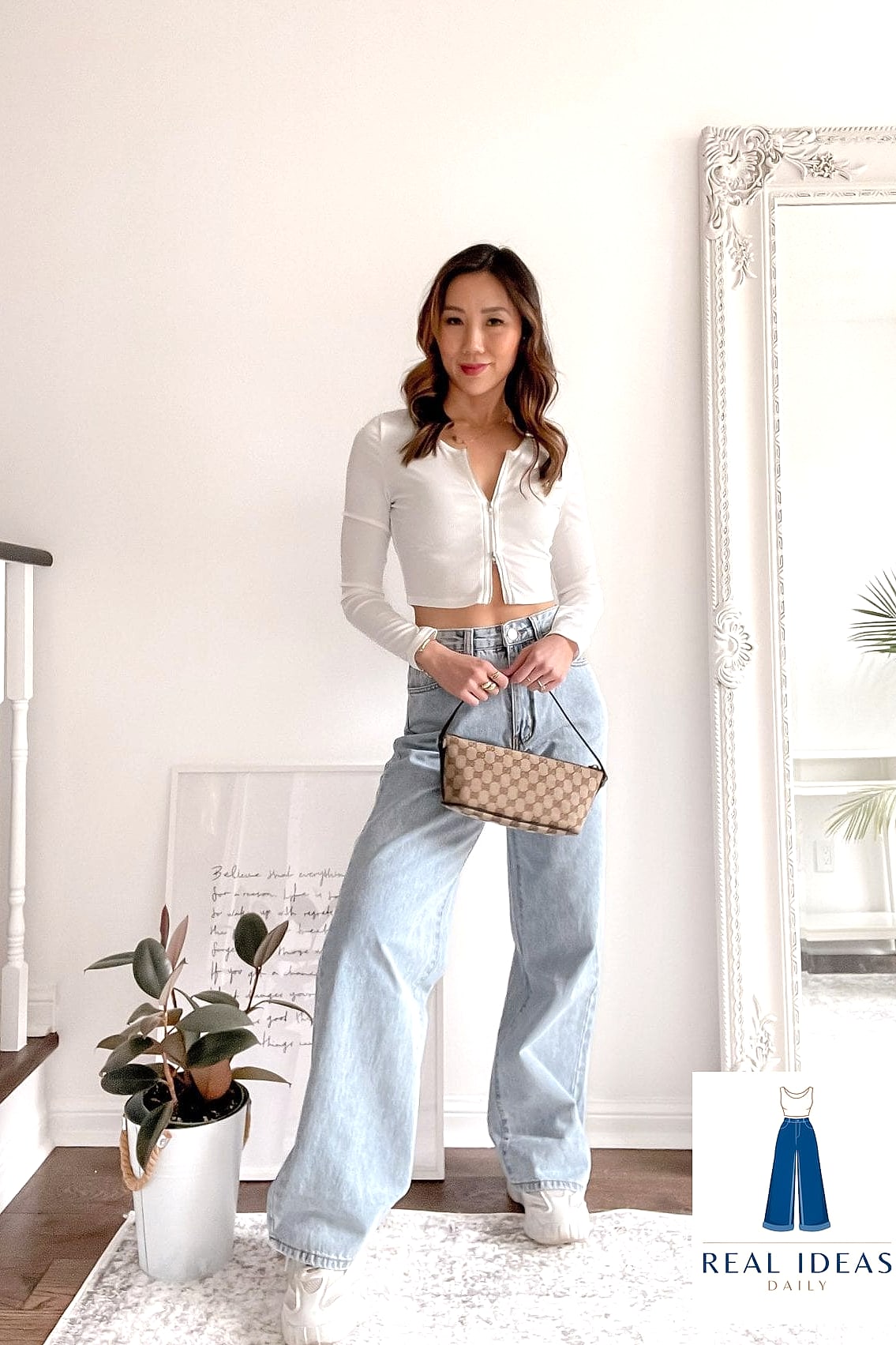 22 Baggy Jeans Outfit Women Worth Pinning Immediately 19 Baggy Jeans Styled With a Crop Top for Warm Weather