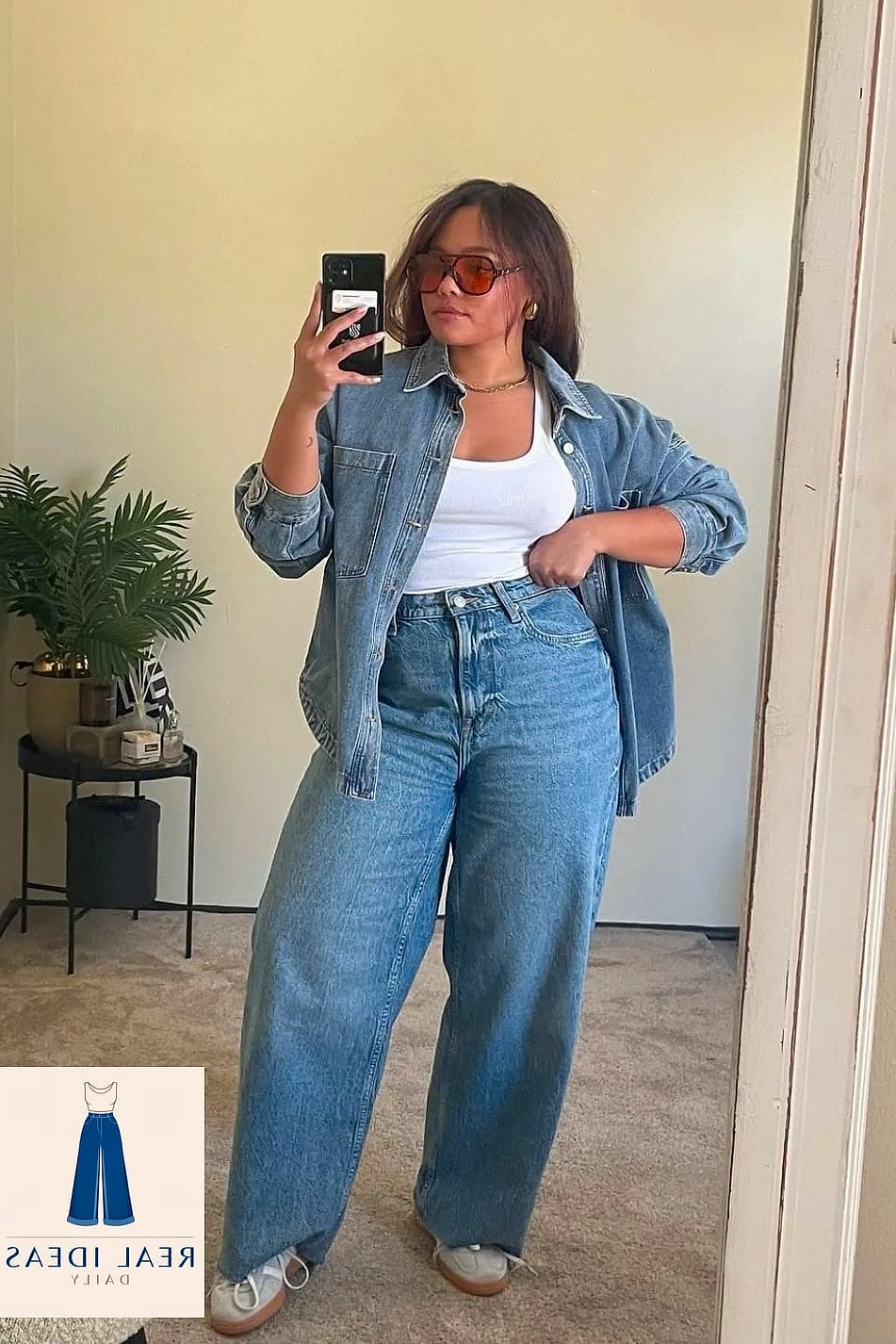 26 Cute Baggy Jeans Outfit Every Style Lover Needs to See 25 Baggy Jeans and a Sequin Top
