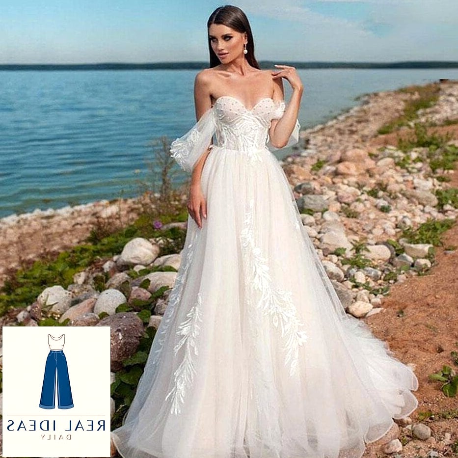 26 White Dress Outfit That Are Absolutely Stunning 24 Beach Wedding Guest White Dress
