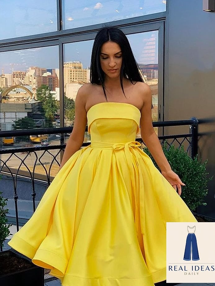 29 Yellow Dress Outfit That Are Breathtakingly Beautiful 4 Go Bold With a Yellow Bodycon Dress and Strappy Heels