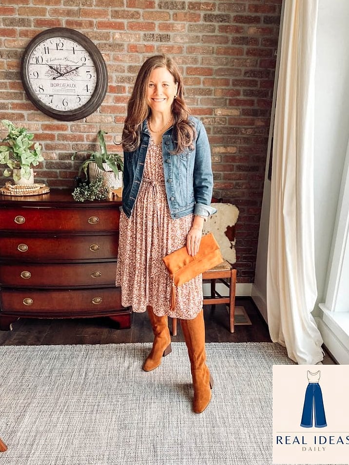 24 Brown Dress Outfit That Every Stylist Needs to See 18 Brown Dress and Denim Jacket Combo