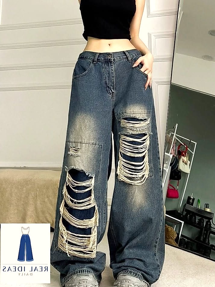 The Classic Light Wash Baggy Jean With Knee Rips