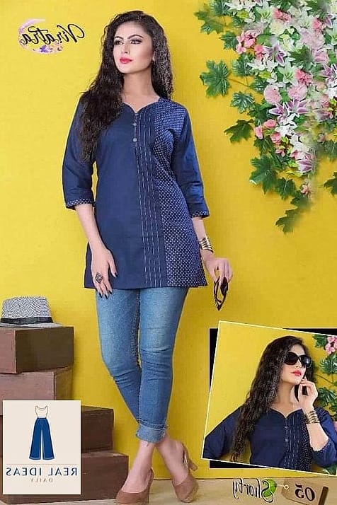 The Classic Straight Kurta With Light Wash Baggy Jeans