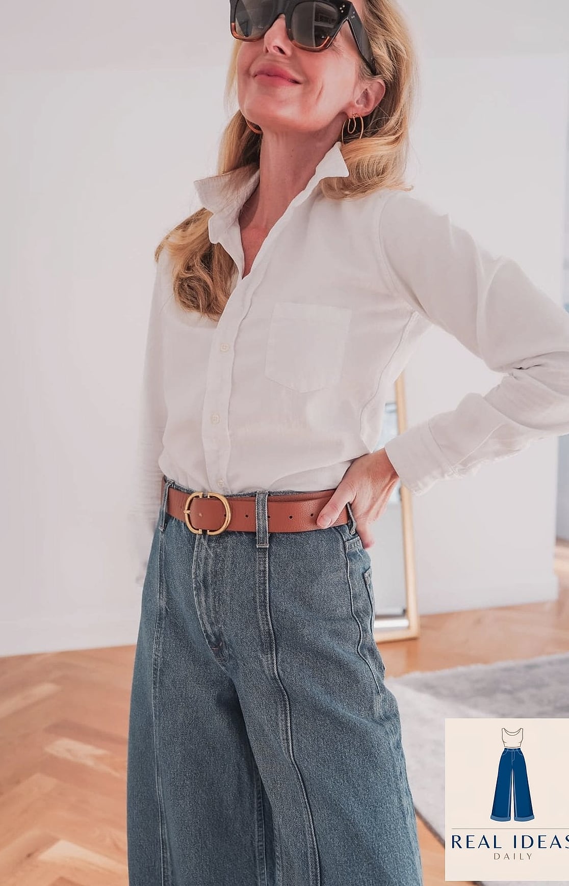 CLASSIC WHITE TEE & BAGGY JEANS