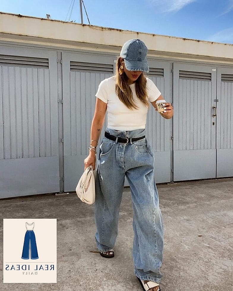 CLASSIC WHITE TEE & BAGGY JEANS