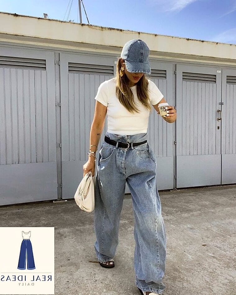 CLASSIC WHITE TEE & BAGGY JEANS