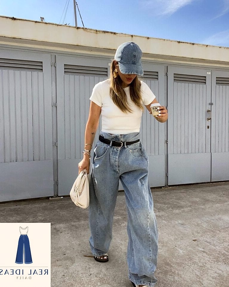 CLASSIC WHITE TEE & BAGGY JEANS
