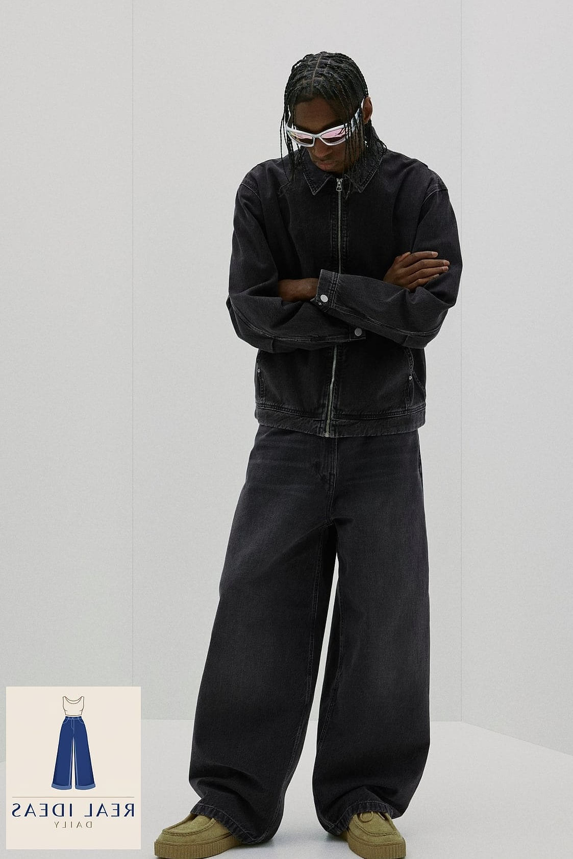 Cropped Hoodie for a Sporty Off-Duty Look