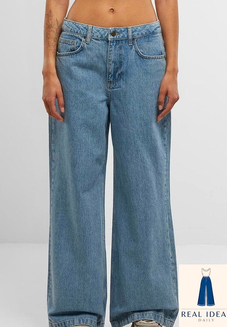 27 Light Blue Baggy Jeans Outfit That Every Stylist Needs to See 15 Cropped Puffer Vest Over a Hoodie