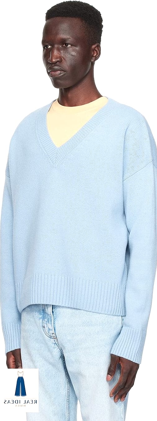 27 Light Blue Baggy Jeans Outfit That Every Stylist Needs to See 3 Cropped Sweater and Ankle Boots