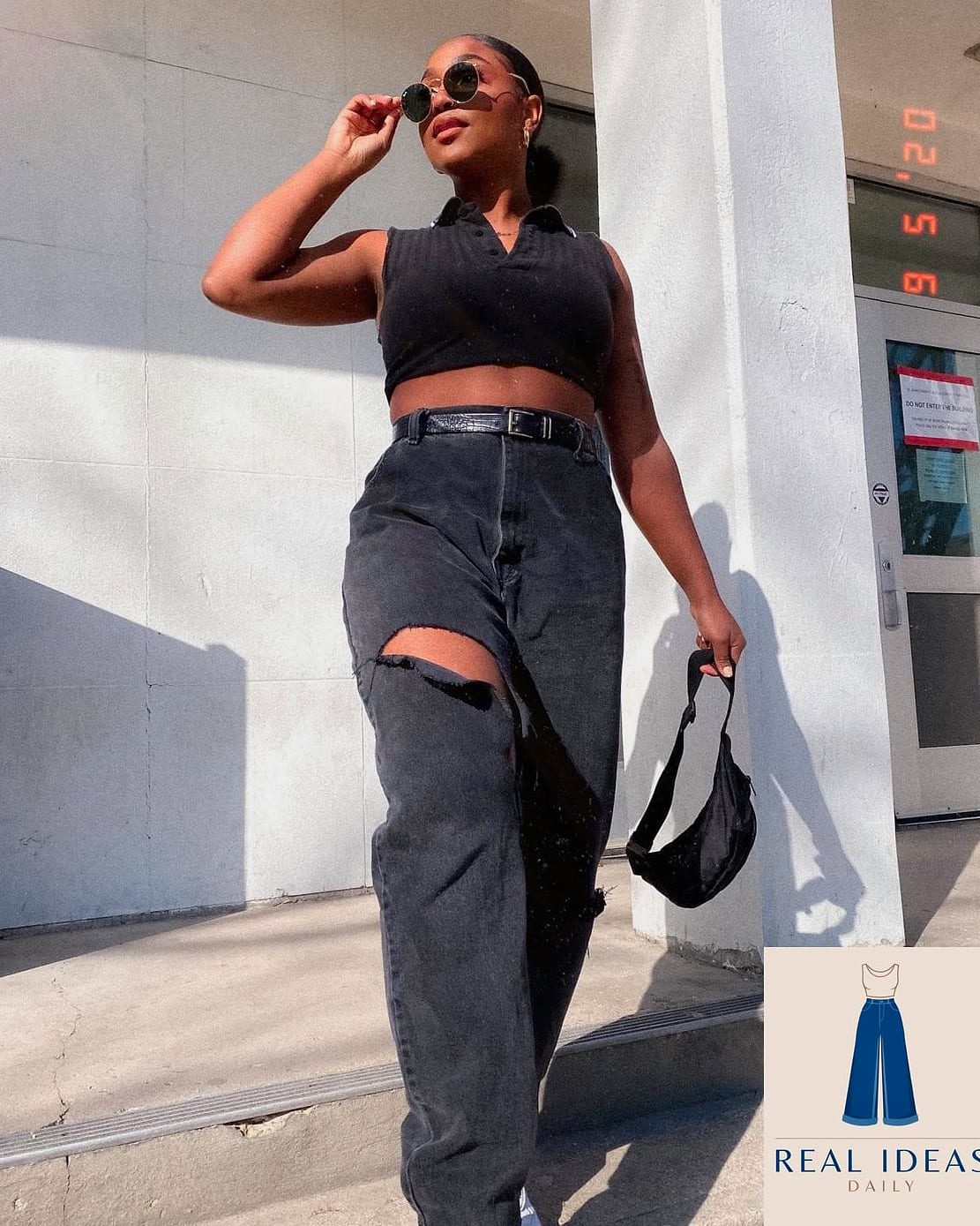 23 Black Baggy Jeans Outfit That Are Dreamy and So Inspiring 3 Cropped Tank and Baggy Denim Duo
