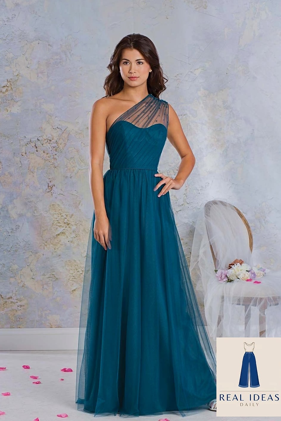 27 Blue Dress Outfit That Are Dreamy and So Inspiring 20 Deep Teal-Blue Dress for Fall Wedding Guest Dressing