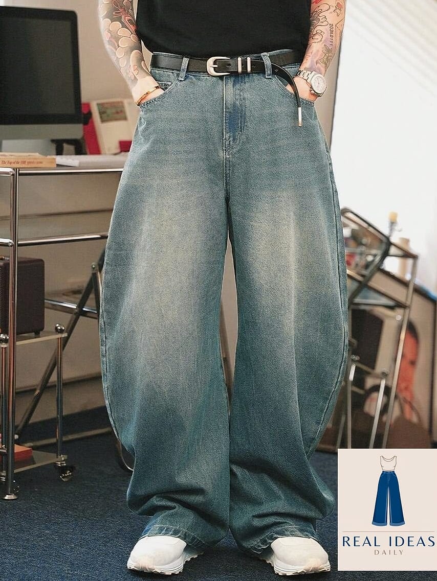 Distressed Baggy Jeans