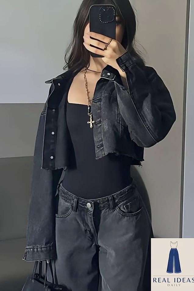 25 Dark Baggy Jeans Outfit Every Style Lover Needs to See 21 Flannel Shirt Tied Around the Waist with Baggy Jeans