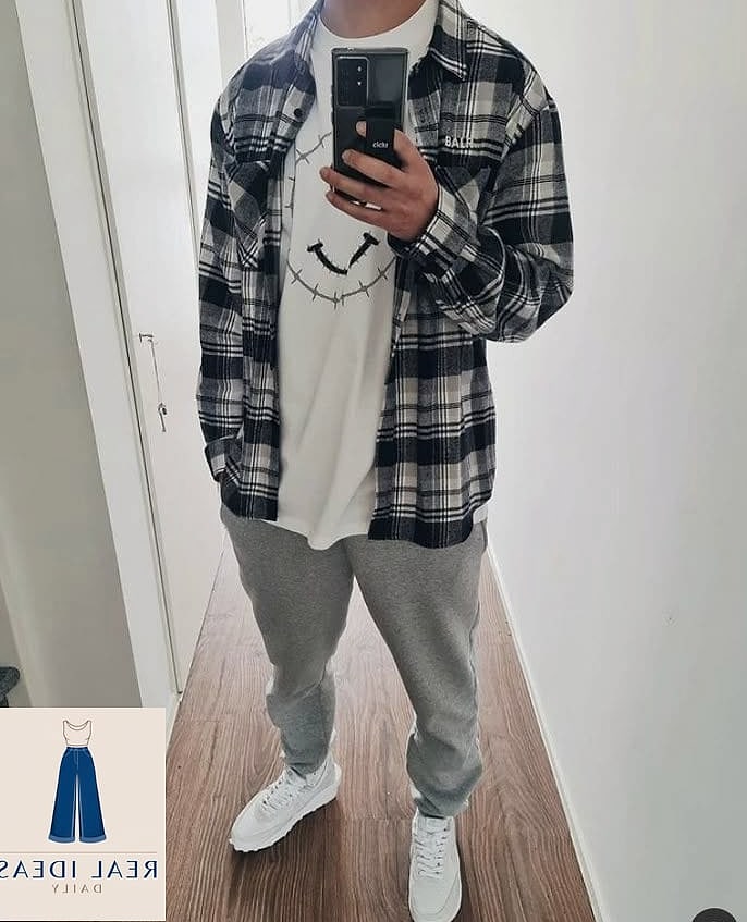 30 Grey Sweatpants Outfit You'll Want to Screenshot Immediately 17 Flannel shirt tied at the waist