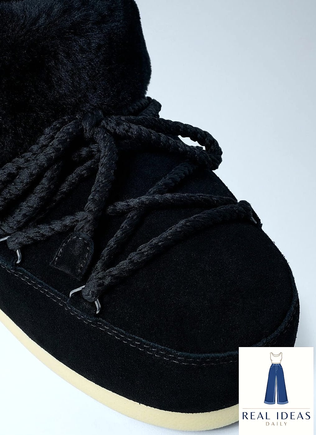 28 Moon Boots Outfit You'll Want to Screenshot Immediately 26 Fringe and Suede Details