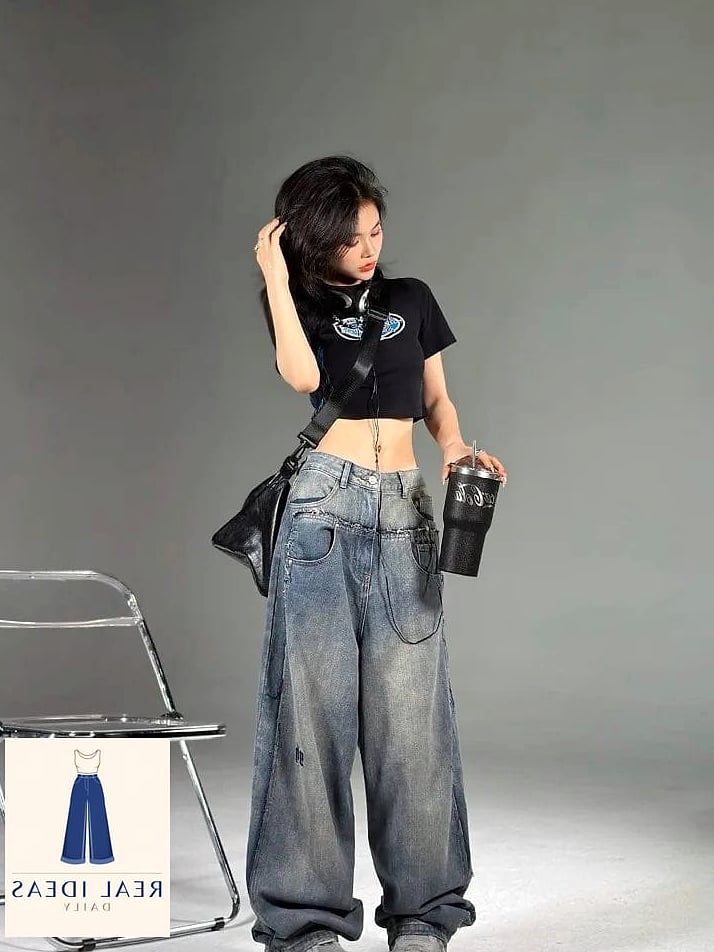 22 Baggy Jeans Outfit Women Worth Pinning Immediately 8 GOING MONOCHROME WITH BAGGY JEANS
