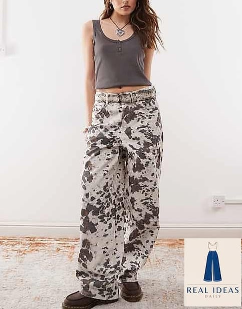 Grey Baggy Jeans Styled with Animal Print Accents