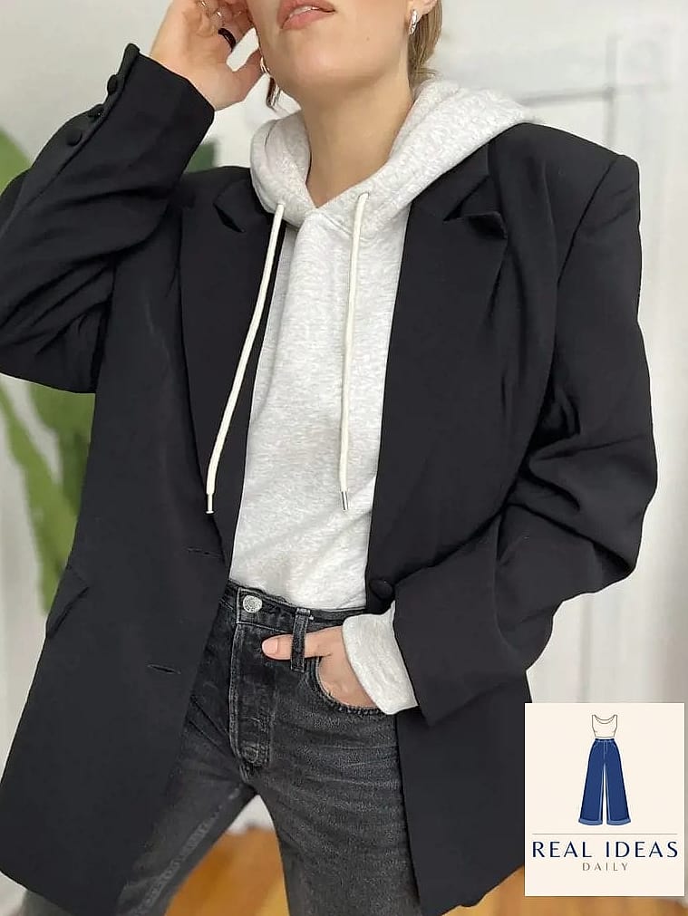 26 Grey Hoodie Outfit Every Woman Needs to See 7 Grey Hoodie Under a Blazer