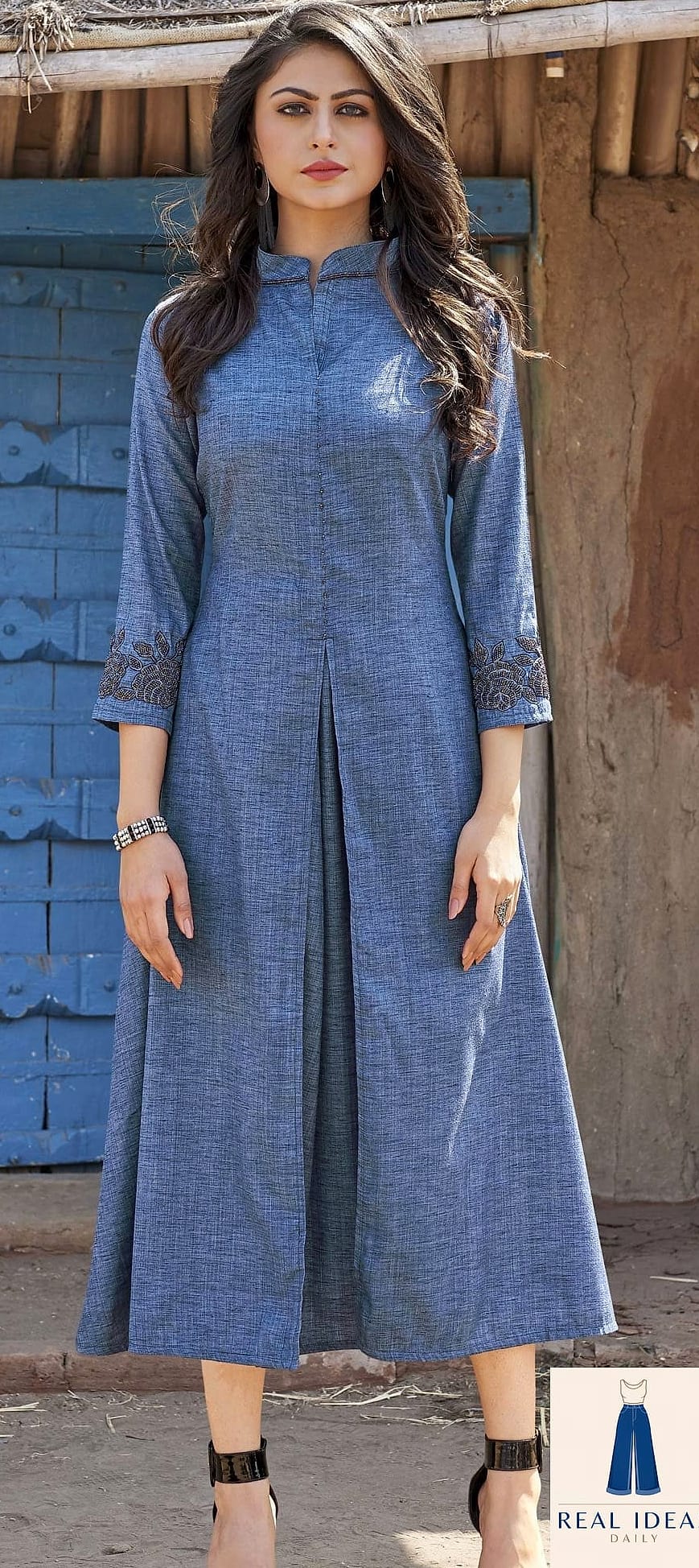 Kurta With Baggy Jeans and Knee-High Boots