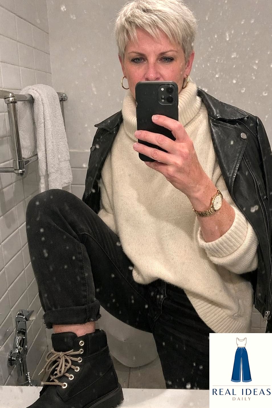 30 Timberland Boots Outfit Women That Are Breathtakingly Beautiful 5 Leather Jacket and Bodycon Dress