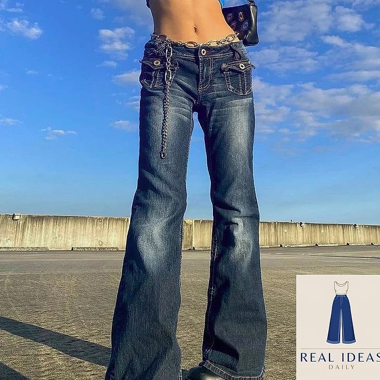 Low-Rise Light Wash Baggy Jeans