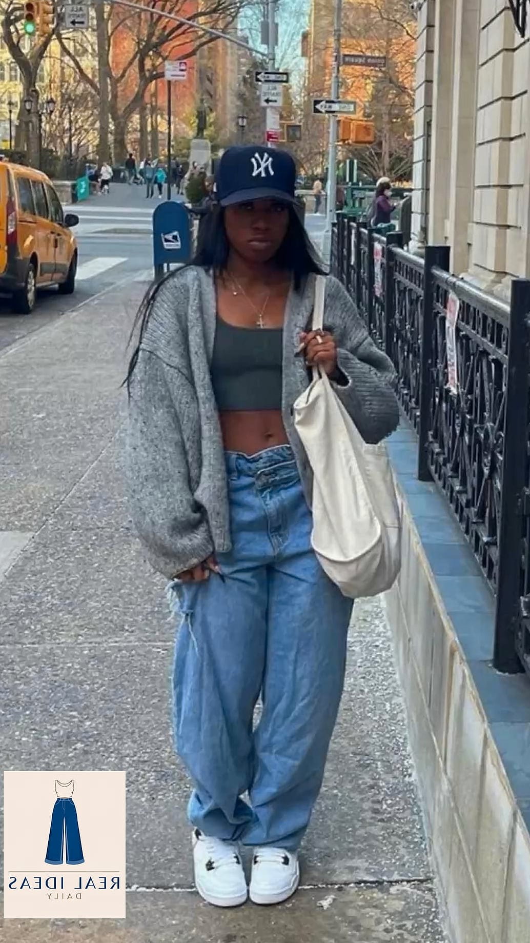 27 Outfit Inspo Baggy Jeans You Need to Try Next 14 The Monochrome Baggy Jeans Moment