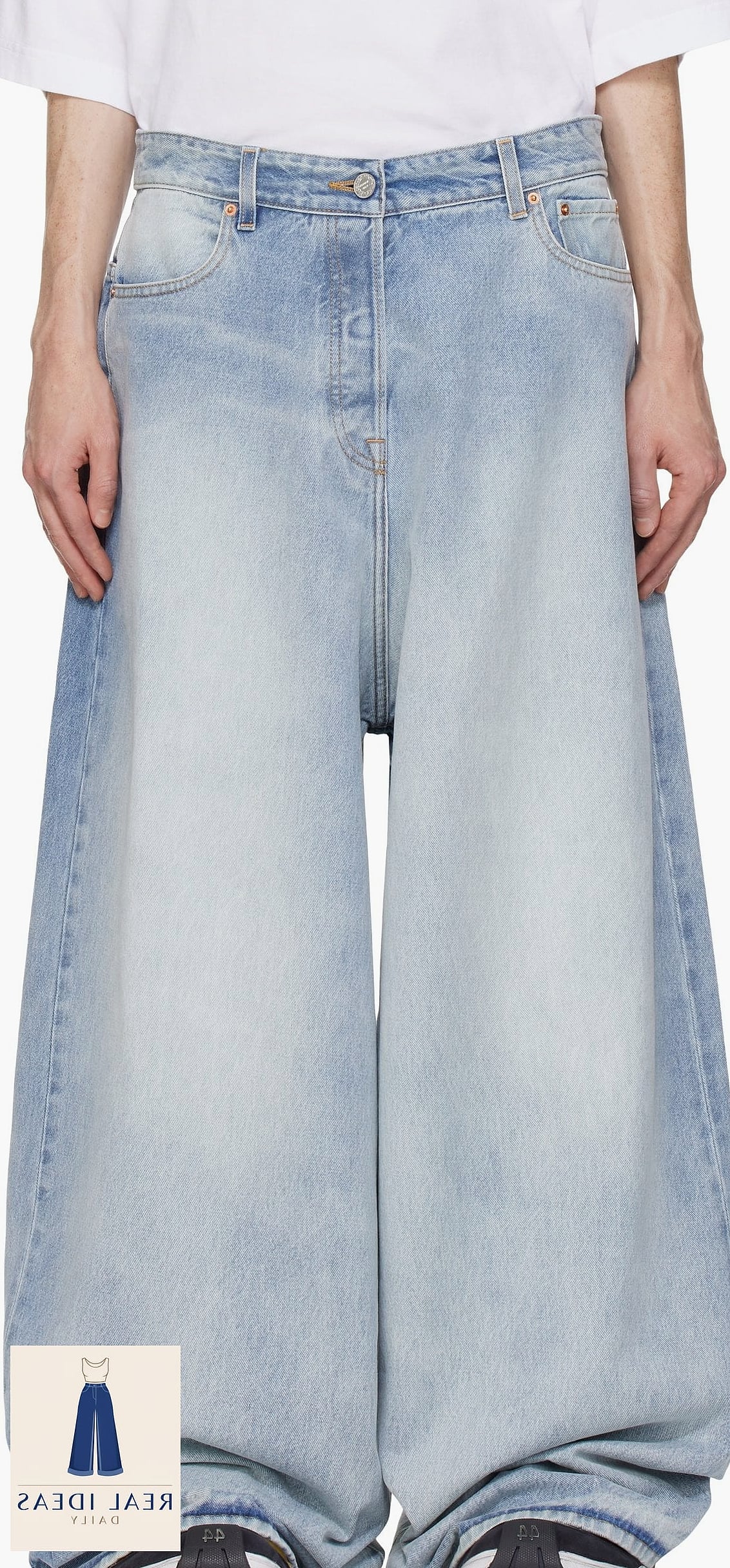 Oversized Kurti and Baggy Jeans for Maximum Comfort