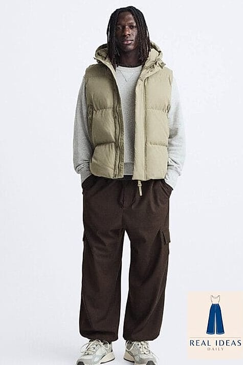 25 Dark Baggy Jeans Outfit Every Style Lover Needs to See 19 Puffer Vest Layered Over Baggy Jeans