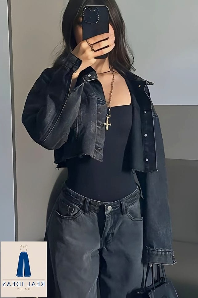 STATEMENT ACCESSORIES WITH BAGGY JEANS