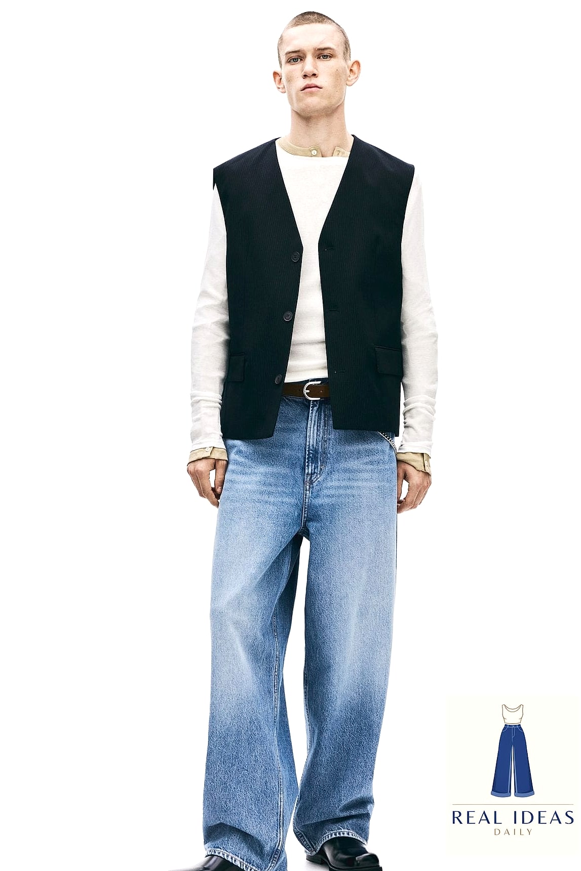 SUIT VEST & BAGGY JEANS FOR A MIXED-FORMAL LOOK