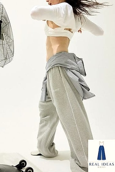 30 Grey Sweatpants Outfit You'll Want to Screenshot Immediately 16 Sweatpants and a corset top for going out
