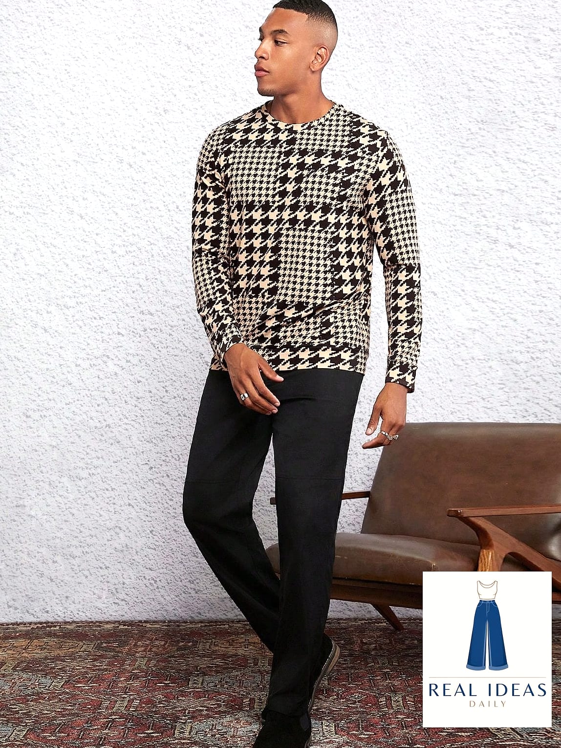 Sweatshirt with Houndstooth Accessories