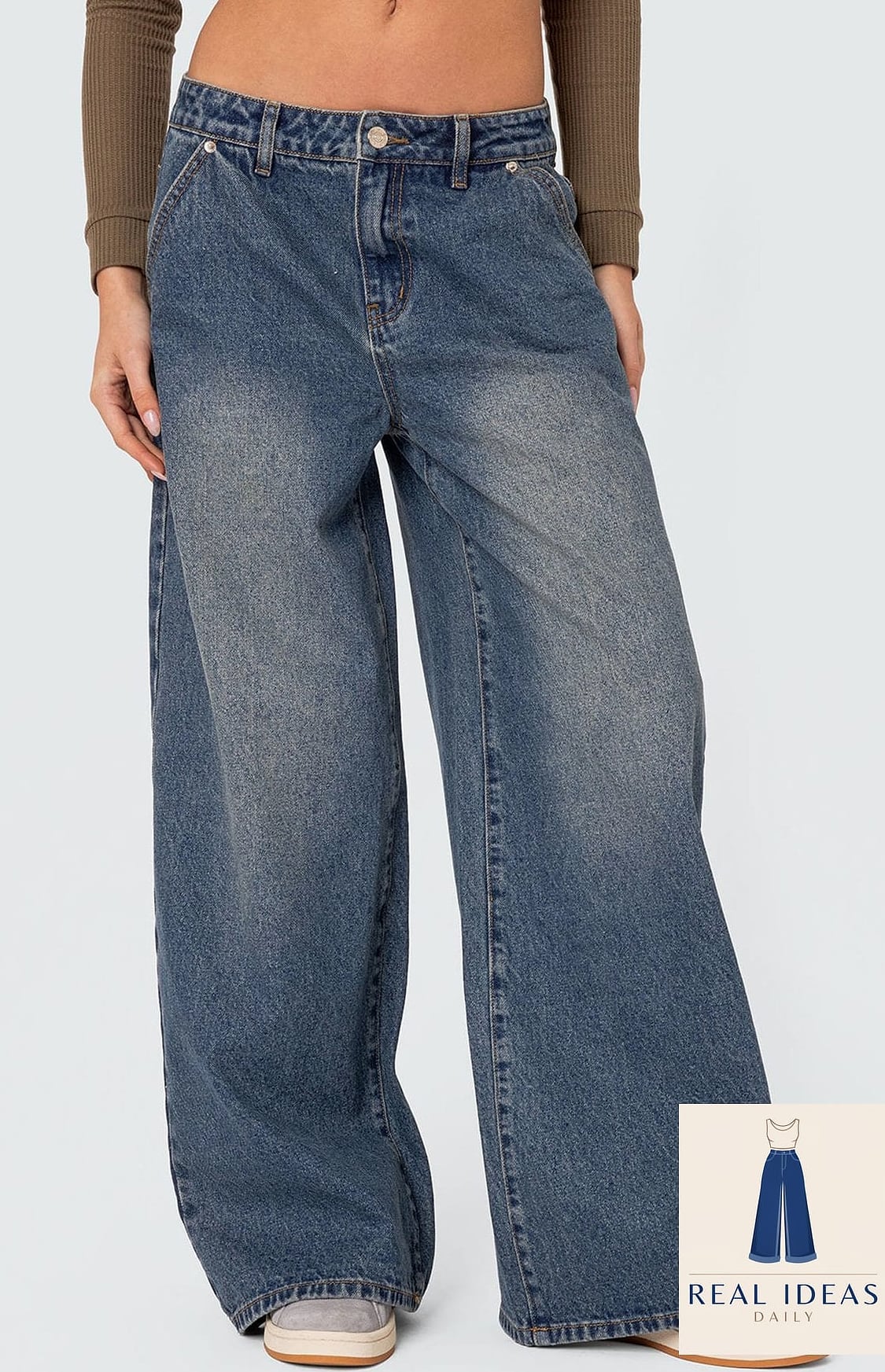 26 Outfits With Baggy Jeans That Are Absolutely Stunning 8 Trendy Wide Leg Jeans Outfits That Will Make You Look Effortlessly Chic